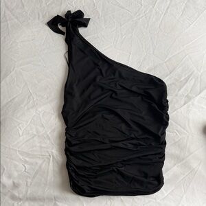 Elegant Black One-Shoulder Top